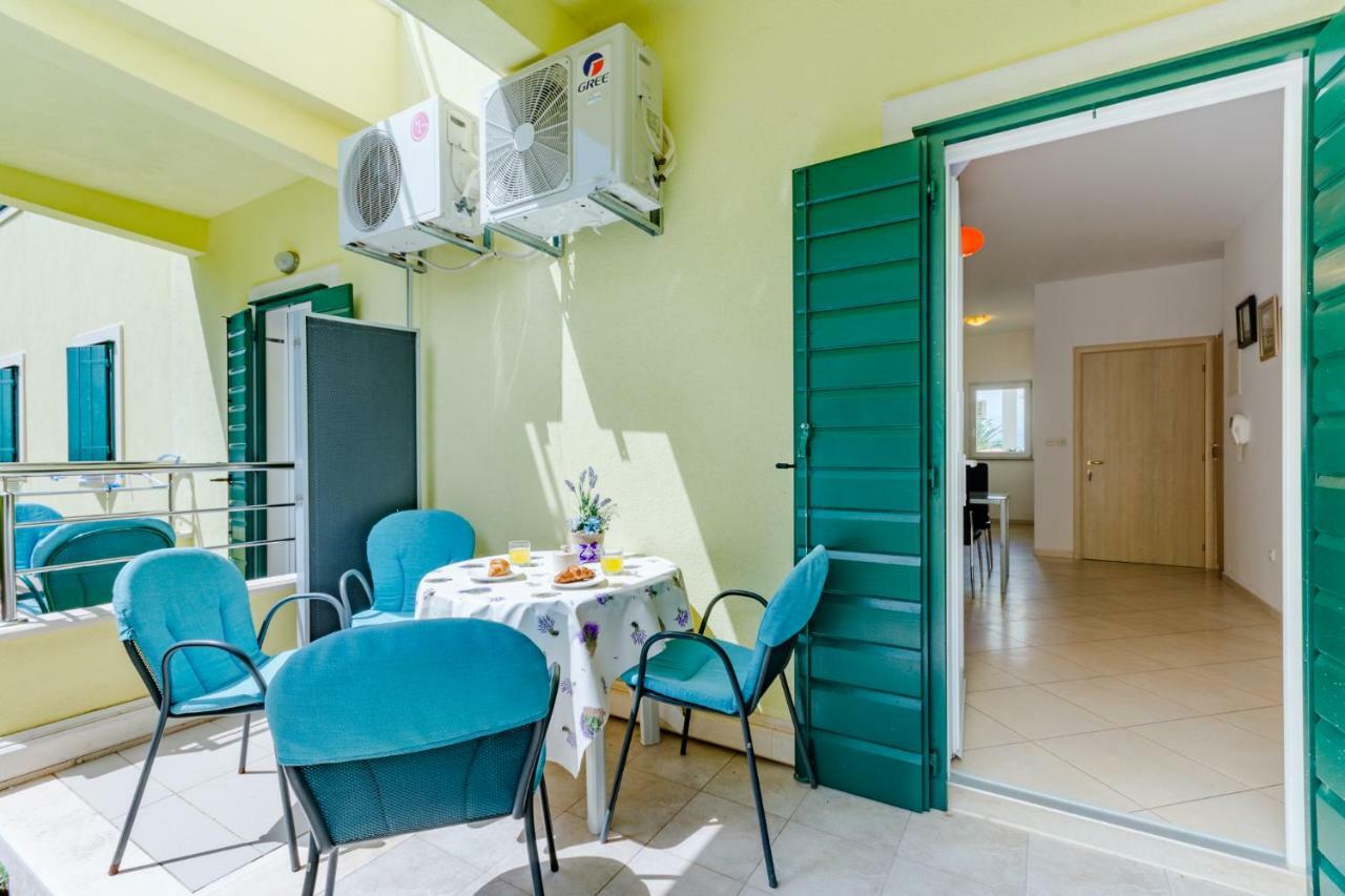 Holiday House Barbara Supetar Bagian luar foto
