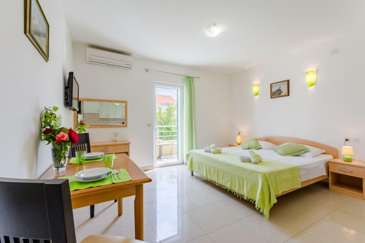 Holiday House Barbara Supetar Bagian luar foto