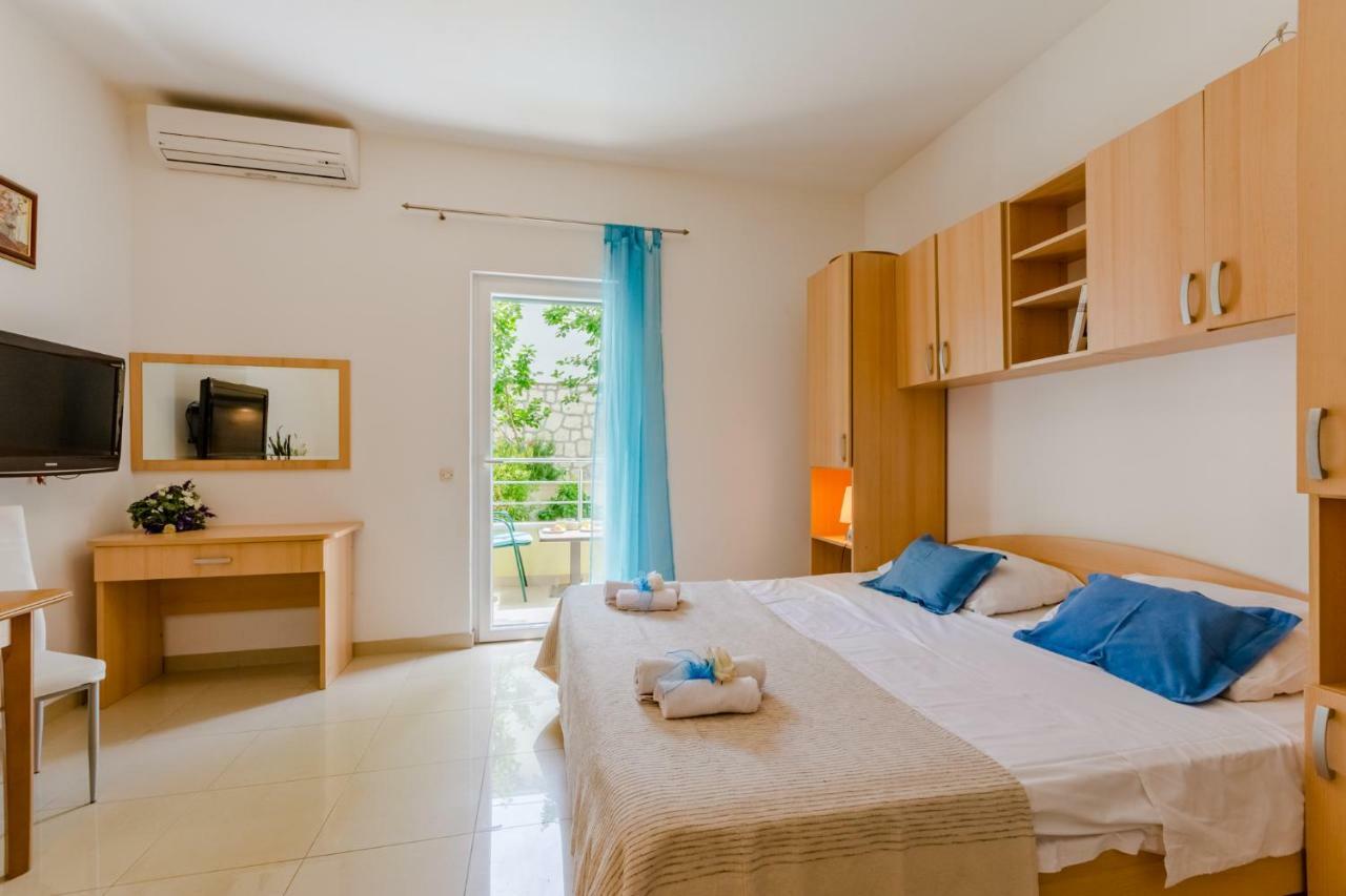 Holiday House Barbara Supetar Bagian luar foto