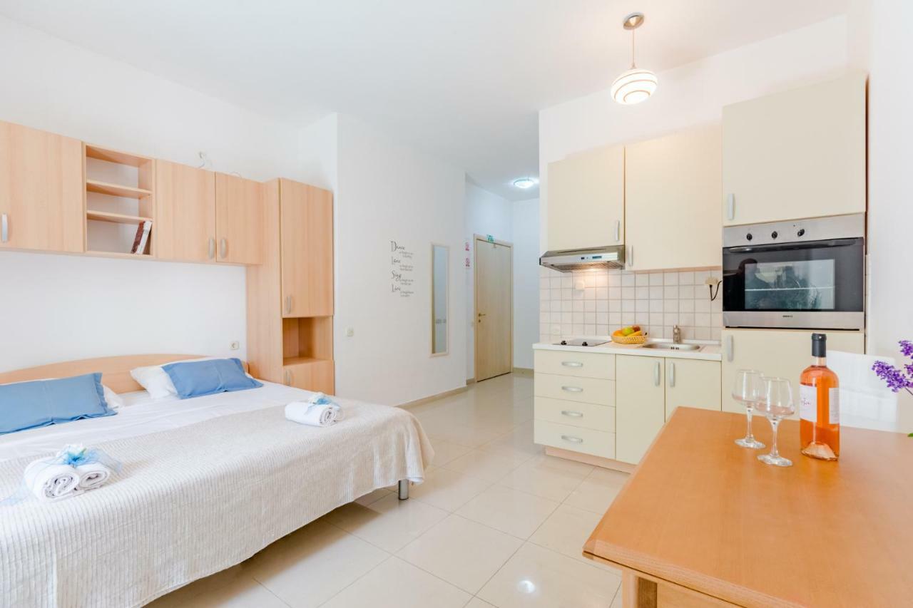 Holiday House Barbara Supetar Bagian luar foto